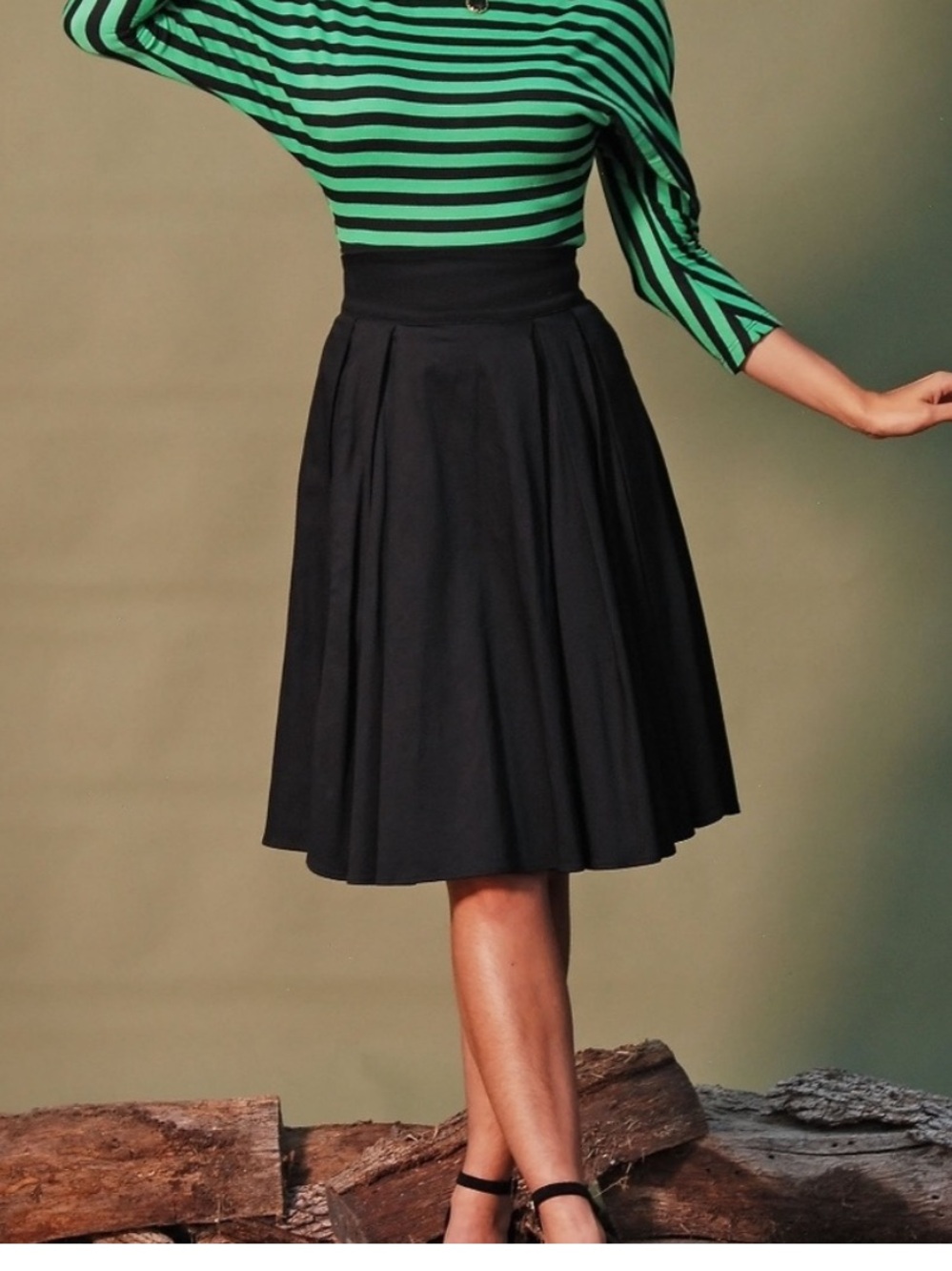 Pinup Couture Little Jun skirt L